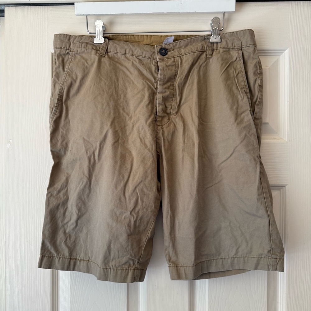 H&M Divided Men’s Chino Shorts — Khaki, Size 34